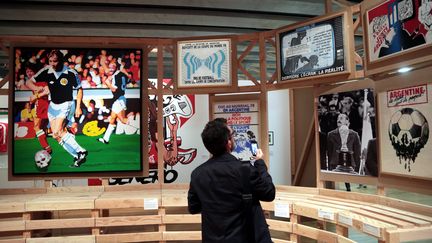 L'exposition "Nous sommes foot" fait le tour d'une passion devenue universelle au Mucem de Marseille, du 11 octobre au 4 février 2018.  (MAXPPP)