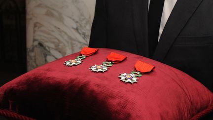 Une c&eacute;r&eacute;monie de remise de la L&eacute;gion d'honneur &agrave; New York (Etats-Unis), le 22 septembre 2014. (ANDREW TOTH / GETTY IMAGES NORTH AMERICA / AFP)