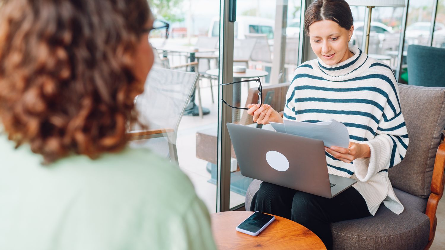 New Barometer Reveals Three Main Behavior Families in French Workforce: Insights for Employers