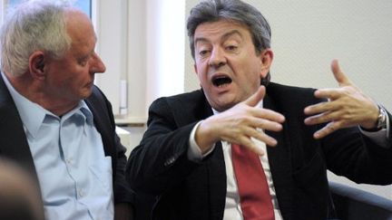 Oskar Lafontaine et Jean-Luc Mélenchon à Strasbourg (14 décembre 2011) (FREDERICK FLORIN / AFP)