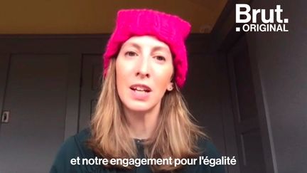 Aux États-Unis, des milliers de militants coiffés d'un bonnet rose ont manifesté contre les discriminations faites aux femmes. Brut a rencontré Jayna Zweiman, la conceptrice de ces "pussy hats".