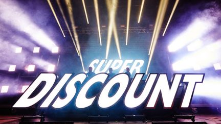 Superdiscount 3 en Live, été 2014.
 (Mathieu Ezan 2014)