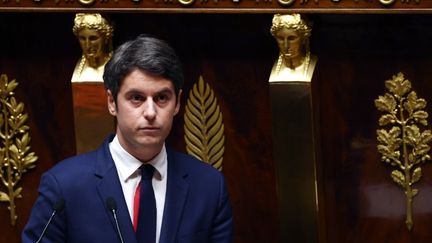 Le Premier ministre, Gabriel Attal, à la tribune de l'Assemblée nationale, lors de sa déclaration de politique générale, le 30 janvier 2024. (EMMANUEL DUNAND / AFP)