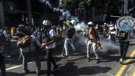 Venezuela : de violentes manifestations contre le président Maduro