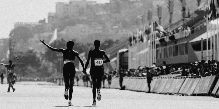  
JO de Rio 2016. Athletics, marathon Women - Jepkirui KIRWA (BRN) 2nd Jemima Jelagat SUMGONG (KEN) 1st celebrate their performance together.
 (2016 / Comité International Olympique (CIO) / EVANS, Jason)