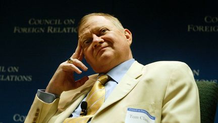 Tom Clancy à Washington le 1er juin 2004
 (Brendan Smialowski / Getty Images / AFP)