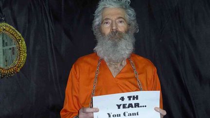 Une photo non dat&eacute;e de&nbsp;Robert Levinson, re&ccedil;ue par sa famille en avril 2011. ( AP / SIPA )