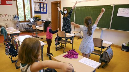 Une classe d'école primaire à Strasbourg (Bas-Rhin). Photo d'illustration.

 (FREDERICK FLORIN / AFP)