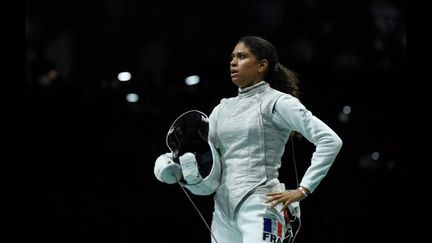 Ysaora Thibus entérine le large succès des Bleues en fleuret par équipes. L'équipe de France s'impose 45-29 face au Canada et retrouvera l'Italie en demi-finale.