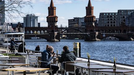 Vue de Berlin (Allemagne), le 22 mars 2010, alors que les autorité ont décidé d'interdire les rassemblements à plus de deux personnes.&nbsp; (PAUL ZINKEN / DPA / AFP)