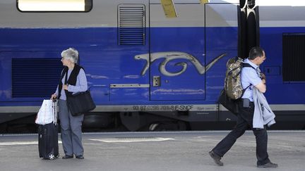 &nbsp; (La gestion des lignes TGV est critiquée par la Cour des comptes. © Maxppp)