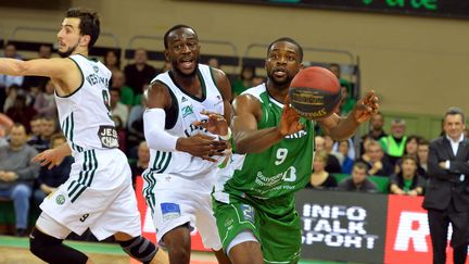 Deuxième match et deuxième victoire cette saison pour la JSF (STEPHANE LEF?VRE / MAXPPP)