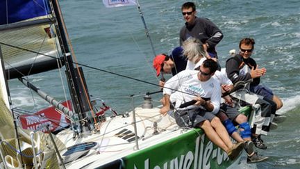 Nouvelle-Calédonie, avec pour skipper Bertrand Pacé et Vincent Portugal