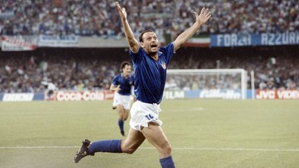 Salvatore Schillaci, l'attaquant italien, lors de la Coupe du monde 1990 en Italie, le 3 juillet 1990. (DANIEL GARCIA / AFP)