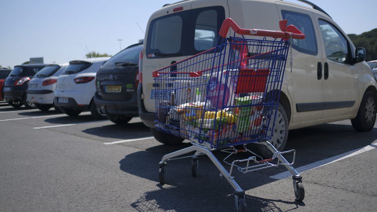 Inflation : le gouvernement cherche toujours la solution pour les produits alimentaires des plus précaires