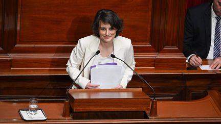 La sénatrice Mélanie Vogel s'exprime à la tribune du Congrès, au château de Versailles, le 4 mars 2024. (JACQUES WITT / SIPA)