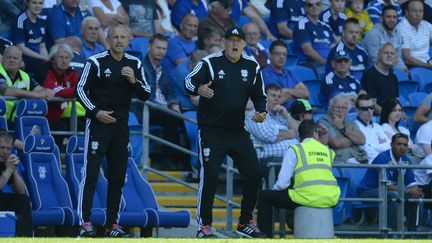 Russell Slade sur le banc de Cardiff City, le 8 aout 2015 au Cardiff City Stadium. (JAVIER GARCIA / BACKPAGE IMAGES LTD)