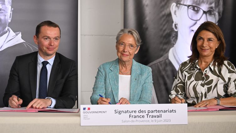 Elisabeth Borne at Salons de Provence on June 09, 2023 (NICOLAS TUCAT / POOL with AFP)