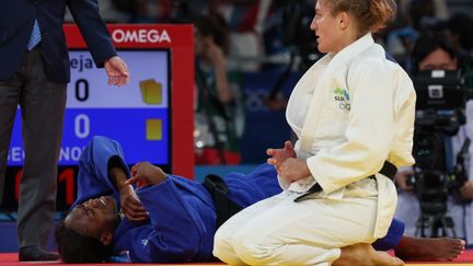 Clarisse Agbégnénou, battue en demi-finale à la suprise générale, tentera de décrocher la médaille de bronze olympique en judo