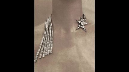 Collier Comète, collection &quot;Bijoux de diamants&quot; créés par Gabrielle Chanel en 1932
 (Robert Bresson)