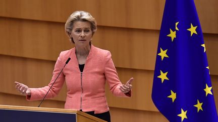 La présidente de la Commission européenne, Ursula von der Leyen, prononce son premier discours sur l'état de l'UE, le 16 septembre 2020, à Bruxelles (Belgique). (JOHN THYS / AFP)