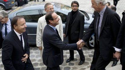 François Rebsamen accueillant François Hollande au Sénat (oct. 2011) (AFP)