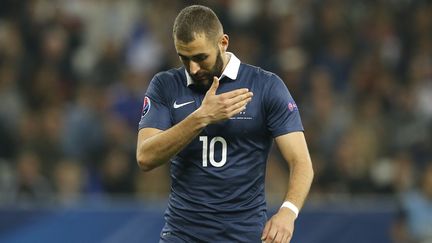 Karim Benzema, lors du match France-Arménie, le 8 octobre 2015, à Nice. (VALERY HACHE / AFP)