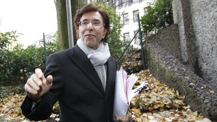 Le socialiste francophone Elio Di Rupo &agrave; Bruxelles (Belgique), le 5 d&eacute;cembre 2011, jour de sa nomination au poste de Premier ministre. (THIERRY ROGE / REUTERS)