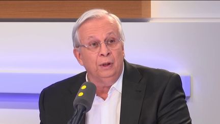 Jacques Aschenbroich, PDG&nbsp;de Valeo, le 26 novembre 2018 sur franceinfo. (FRANCEINFO / RADIOFRANCE)