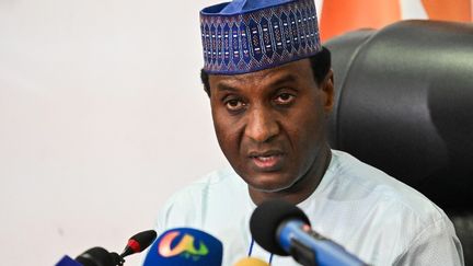 Le Premier ministre du gouverment formé par la junte militaire au Niger,  Mahaman Lamine Zeine, lors d'une conférence de presse à Niamey, le 4 septembre 2023. (AFP)