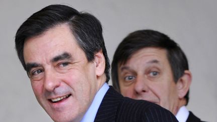 Une photo prise le 12 Novembre 2008 &agrave; Paris montre le Premier ministre Fran&ccedil;ois Fillon et ministre aux Affaires europ&eacute;ennes d'alors Jean-Pierre Jouyet &agrave; l'Elys&eacute;e (GERARD CERLES / AFP)