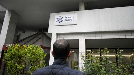 Les chômeurs redoutent les nouvelles règles que le gouvernement va fixer concernant le chômage. (MAGALI COHEN / HANS LUCAS via AFP)