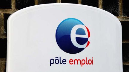 &nbsp; (Environ 200.000 chômeurs pourraient être contrôlés chaque année en France par des agents de Pôle Emploi © MaxPPP)