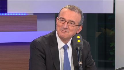 Hervé Mariton,&nbsp;député Les Républicains (LR) de la Drôme, a renouvelé son soutien à François Fillon, mardi 7 mars sur franceinfo (RADIO FRANCE / FRANCEINFO)