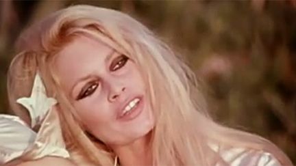 Brigitte Bardot dans le clip INA de "La Madrague".
 (Saisie écran)