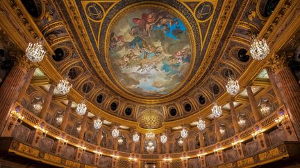 Les dorures de l'Opéra royal du Chateau de Versailles, photographie d'octobre 2019. (BERTRAND GUAY / AFP)