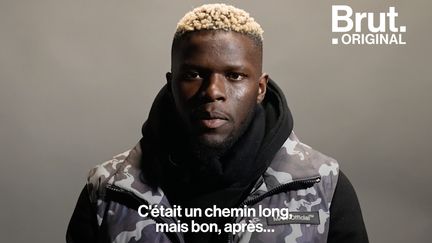 Djibril Diaw est un international sénégalais qui joue dans le club Rukh Lviv en Ukraine. Il a réussi à rejoindre sa famille en France au début des bombardements. Témoignage.