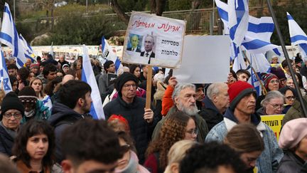 A demonstration in front of the Israeli parliament, January 15, 2024. (AHMAD GHARABLI / AFP)