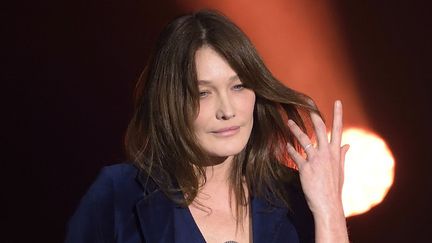 Carla Bruni au 12e gala de l'Association pour la recherche sur Alzheimer, salle Pleyel à Paris (30 janvier 2017)
 (Edmond Sadaka / SIPA)