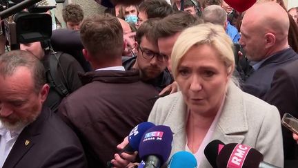 Présidentielle 2022 : à la veille du débat, Marine Le Pen peaufine ses arguments