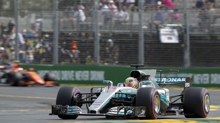 Mercedes et Lewis Hamilton, ici, tentera encore de creuser l'écart. (FREDERIC LE FLOC H / DPPI MEDIA)