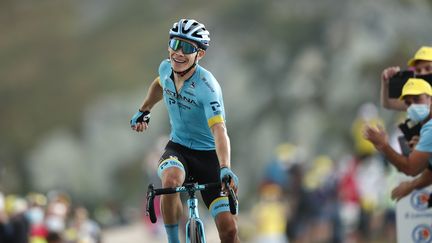 Le bras rageur de Miguel Angel "Superman" Lopez au sommet du Col de la Loze. (BENOIT TESSIER / POOL)