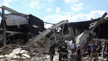 Guerre en Ukraine : 18 morts dans le bombardement d’un centre commercial (FRANCE 2)