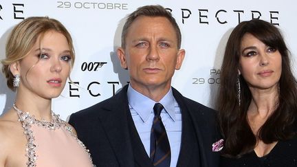 Léa Seydoux, Daniel Craig et Monica Bellucci lors de l'avant-première de "007 Spectre" à Paris, le 29/10/2015
 (David Silpa / UPI / MAXPPP)