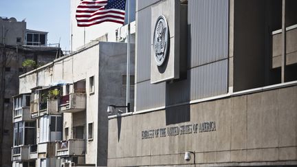 L'ambassade am&eacute;ricaine de Tel Aviv (Isra&euml;l), le 4 ao&ucirc;t 2013. (NIR ELIAS / REUTERS)