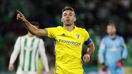 David Barral, ici sous les couleurs de Cadiz en 2017, premier joueur de football impliqué dans une transaction avec des cryptomonnaies (JOSE MANUEL VIDAL. / EFE)