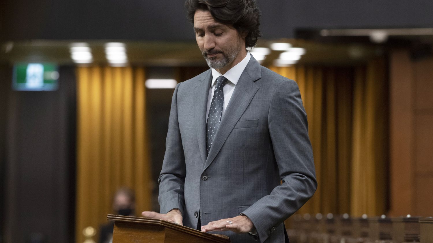 Justin Trudeau wezwał Kościół katolicki do uznania swojej „odpowiedzialności” po odkryciu szczątków 215 aborygeńskich dzieci w dawnej szkole z internatem