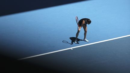 La Française Caroline Garcia lors de son huitième de finale à l'Open d'Australie, le 23 janvier 2023, à Melbourne. (MARTIN KEEP / AFP)