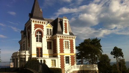 La villa Les Roches Brunes à Dinard (France 3)