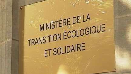 Si le gouvernement affirme avoir augmenté le budget de l'écologie pour 2023, certaines associations environnementales dénoncent un manque d'ambition. (FRANCEINFO)